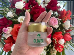 Mặt nạ Clover